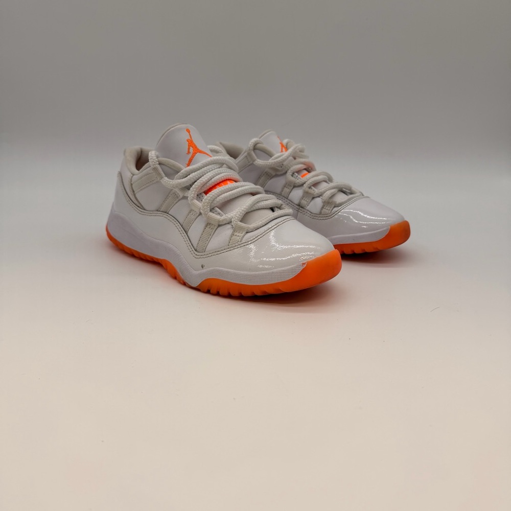 Nike Air Jordan 11 Retro Low GS White Bright Citrus Kids Size 3Y EU35 DJ4328-139